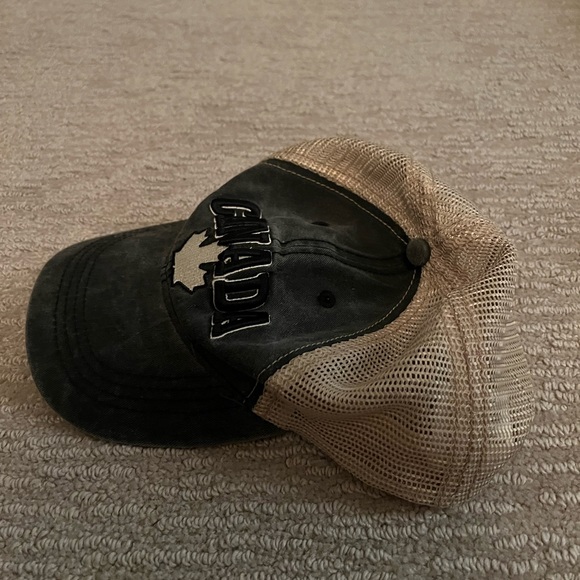 Canada Base Ball Cap - Picture 4 of 4
